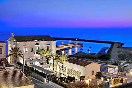 Zafran Boutique Hotel