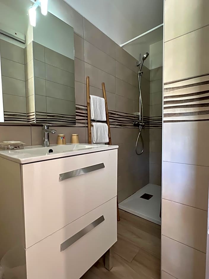 Hôtel les jardins de Sta Giulia avec piscine