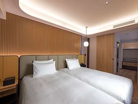 Executive Junior Suite with Two Single Beds