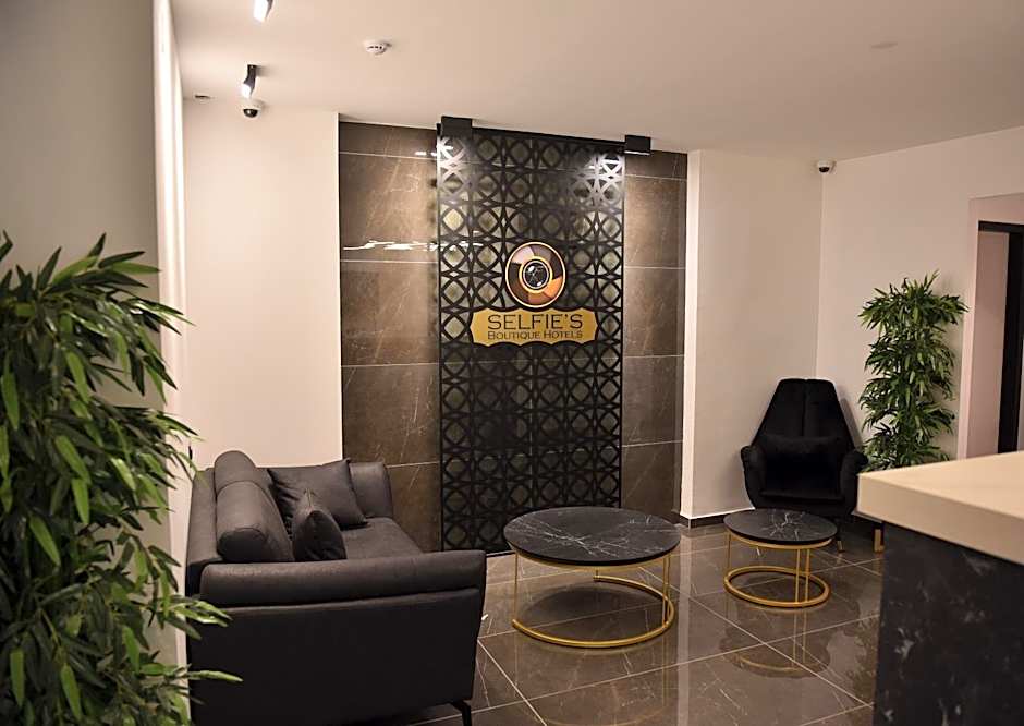 Selfie's Boutique Hotel