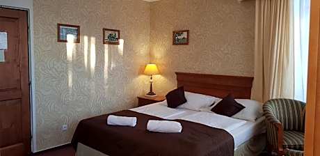 Classic Quadruple Room