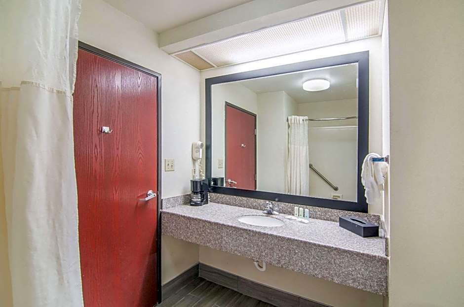 Quality Inn near University of Mobile