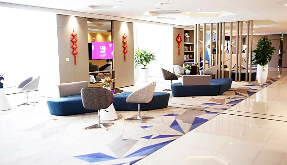 Holiday Inn Express Yingkou Onelong Plaza By IHG