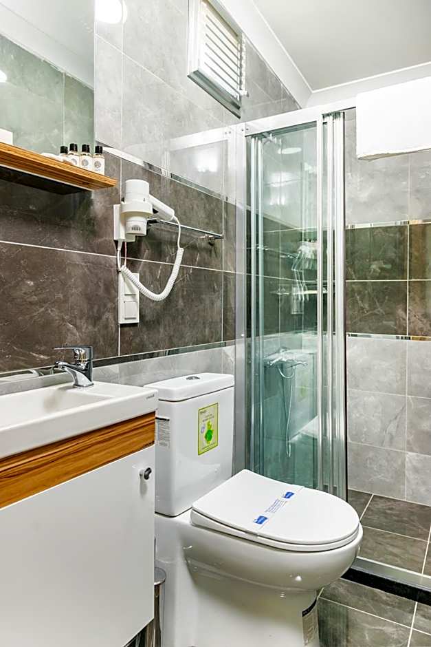 Gloria Suites Old City