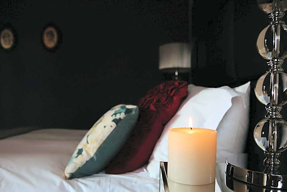 The Hedge Guesthouse