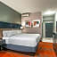 Holiday Inn Express & Suites Shawnee-Kansas City West By IHG