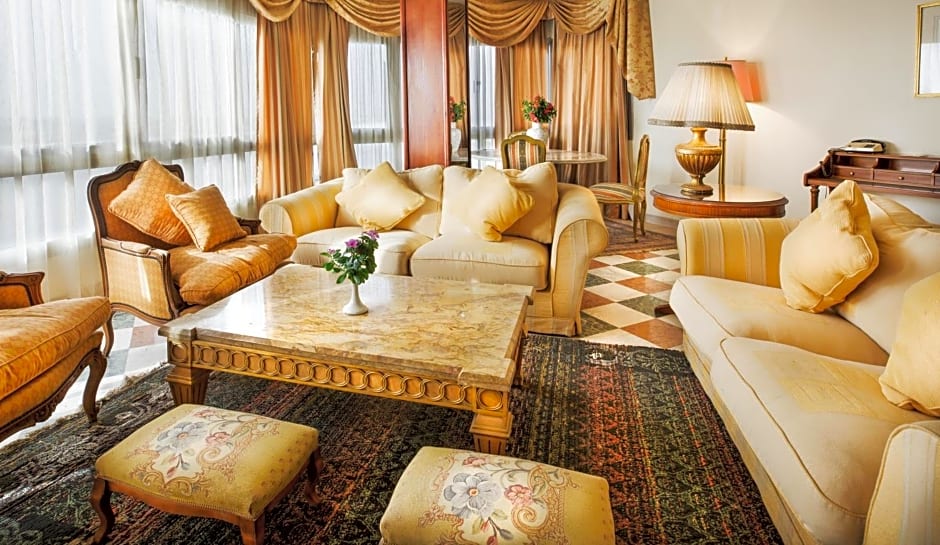 Pyramisa Luxor Hotel and Suites