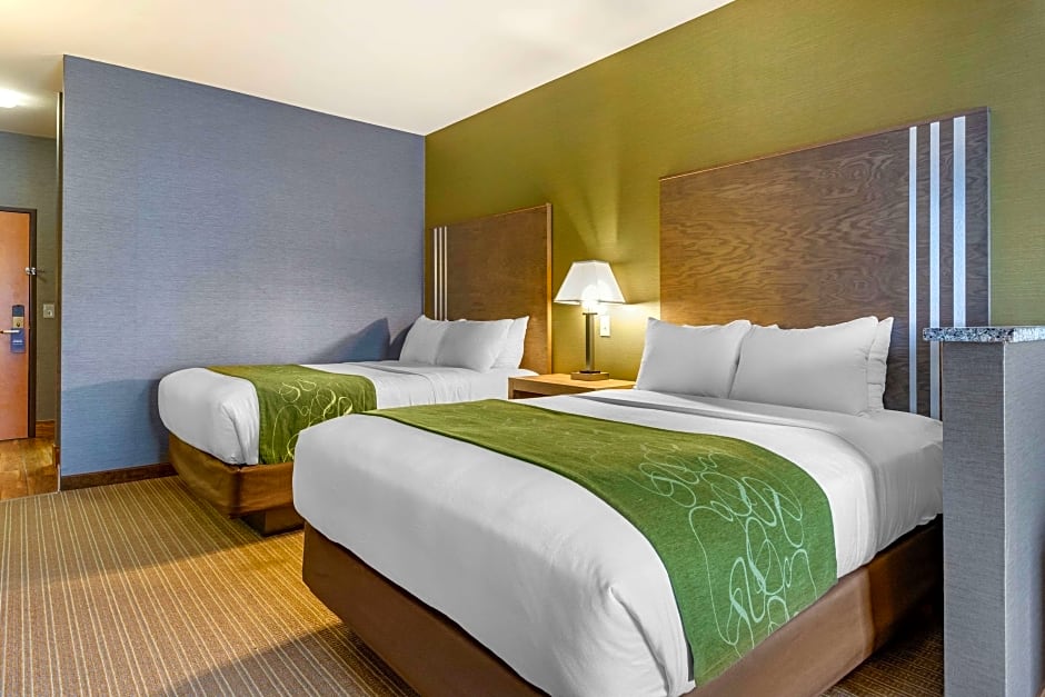 Photo 1 of 5 of 2 Queen Beds Suite