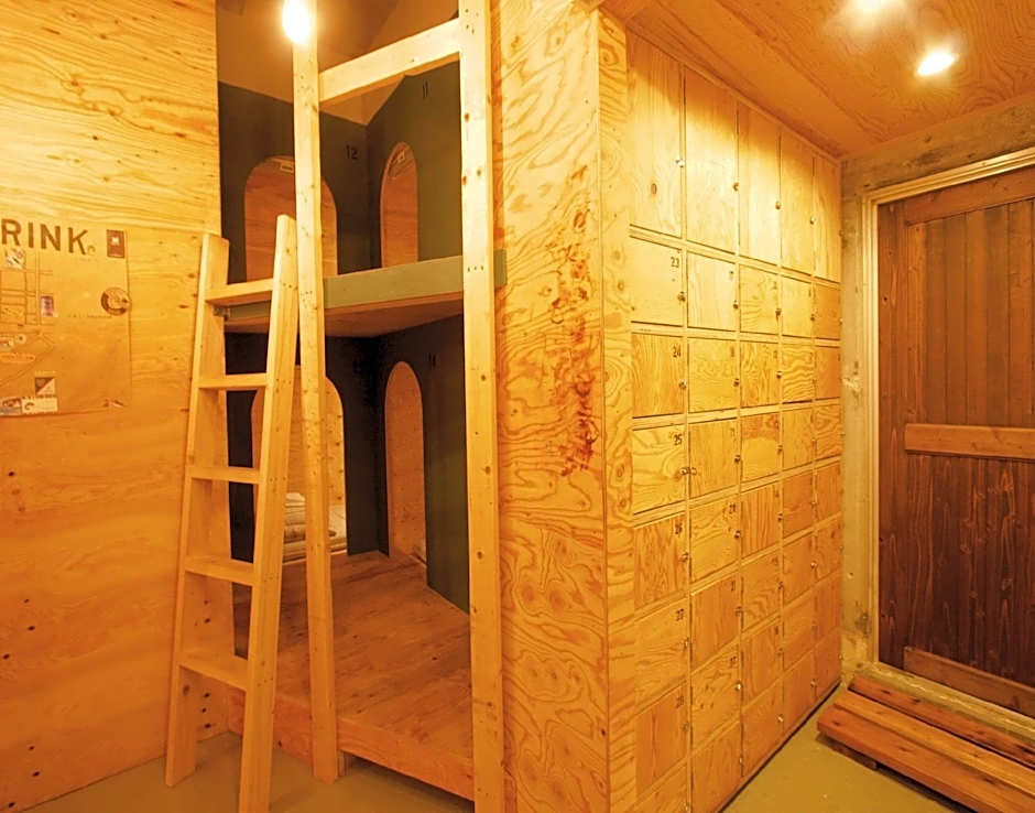 Ishigaki Guesthouse HIVE
