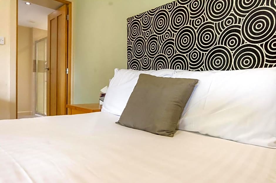 Great Hallingbury Manor