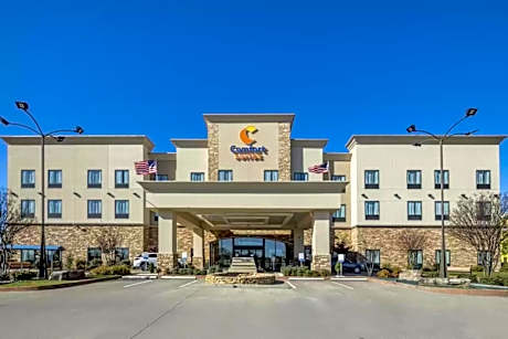 Comfort Suites Batesville