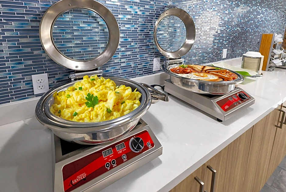 La Quinta Inn & Suites by Wyndham Jacksonville Mandarin