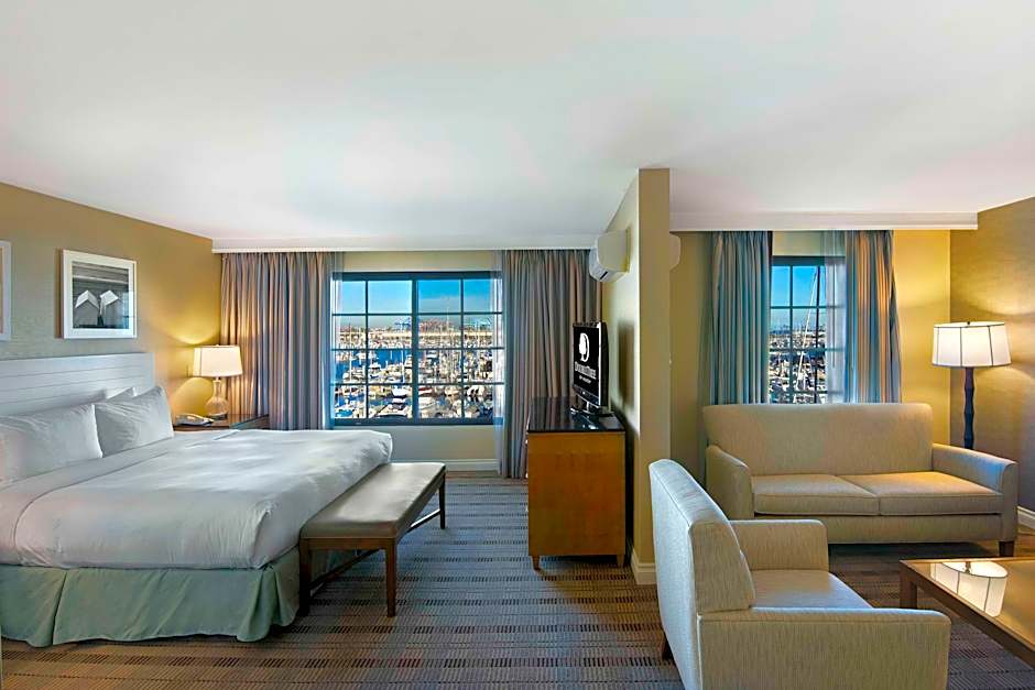 Photo 1 of 6 of Junior 1 King Bed Suite, Marina View