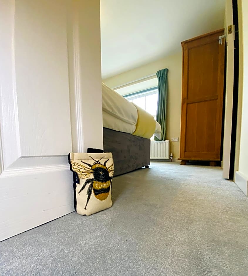Lynwood House Bed And Breakfast – Truro