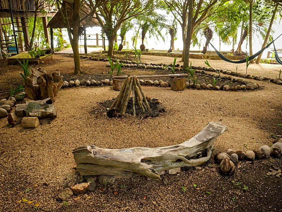 Villa Santuario Lake front Oasis