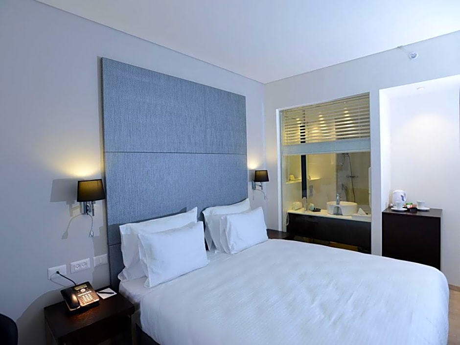 Benjamin Herzliya Business Hotel
