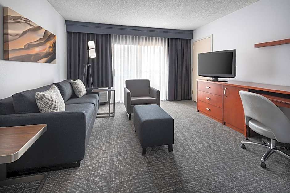 Courtyard by Marriott Pleasanton