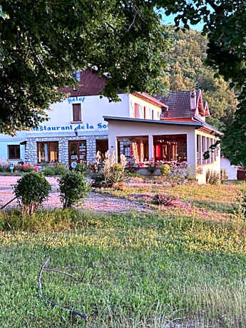 LA SOURCE Jacquet depuis 1954 Hôtel et Studio