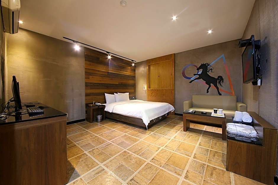 Cheonan K Hotel