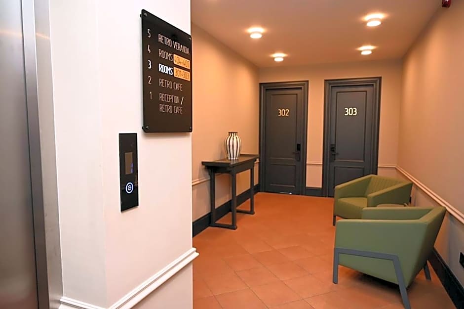 Retro Boutique Hotel