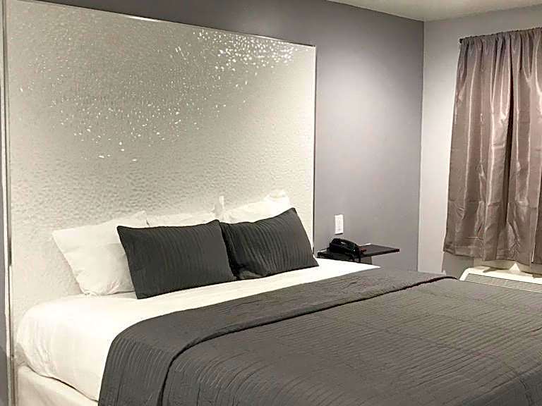 Ramsey Inn & Suites