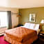 Love Hotels Staples by OYO at HWY 10 MN