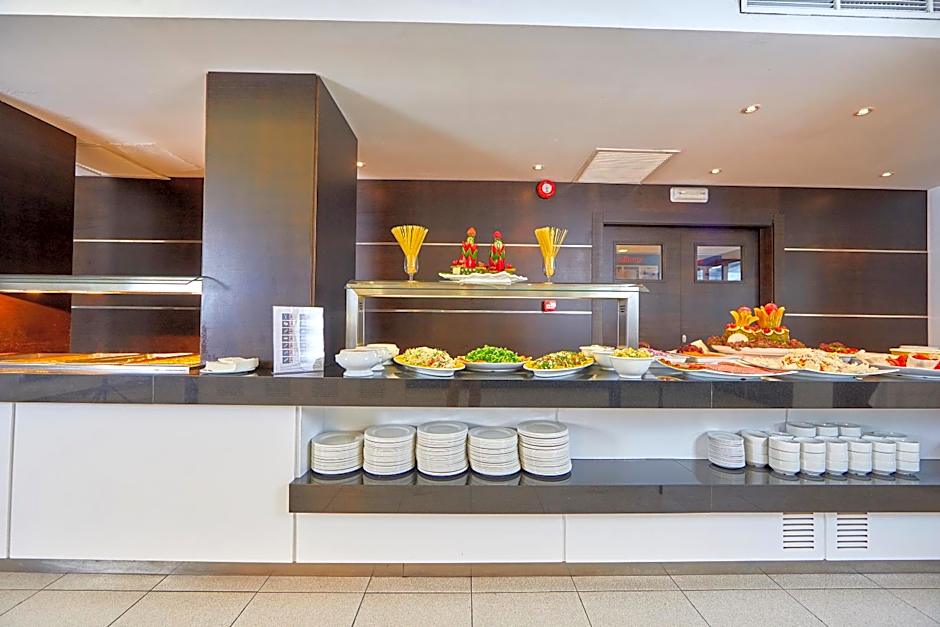 Gavimar Ariel Chico Hotel and Apartments