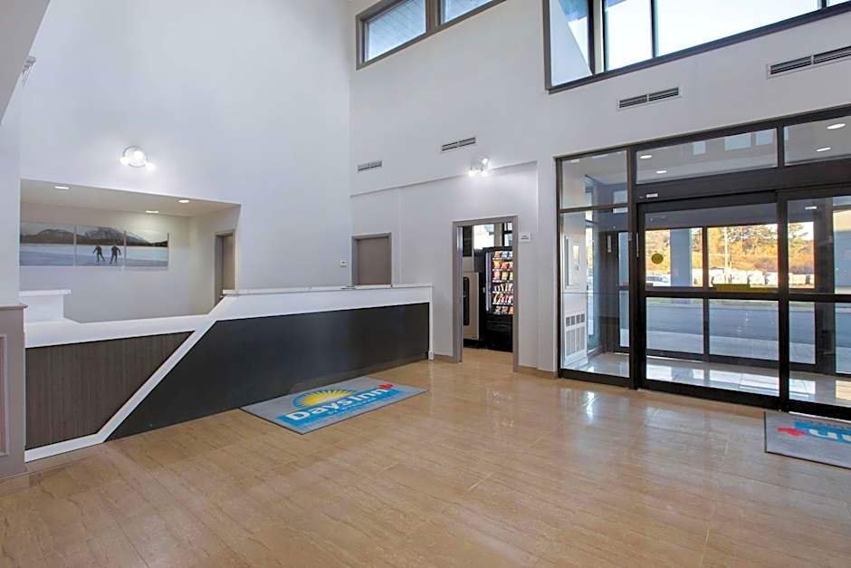 Days Inn by Wyndham Barrie