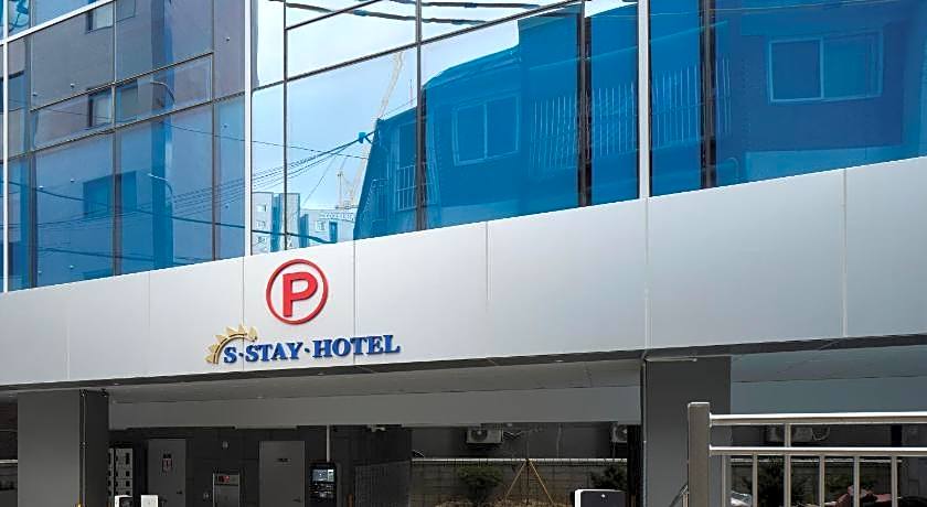 S Stay Hotel