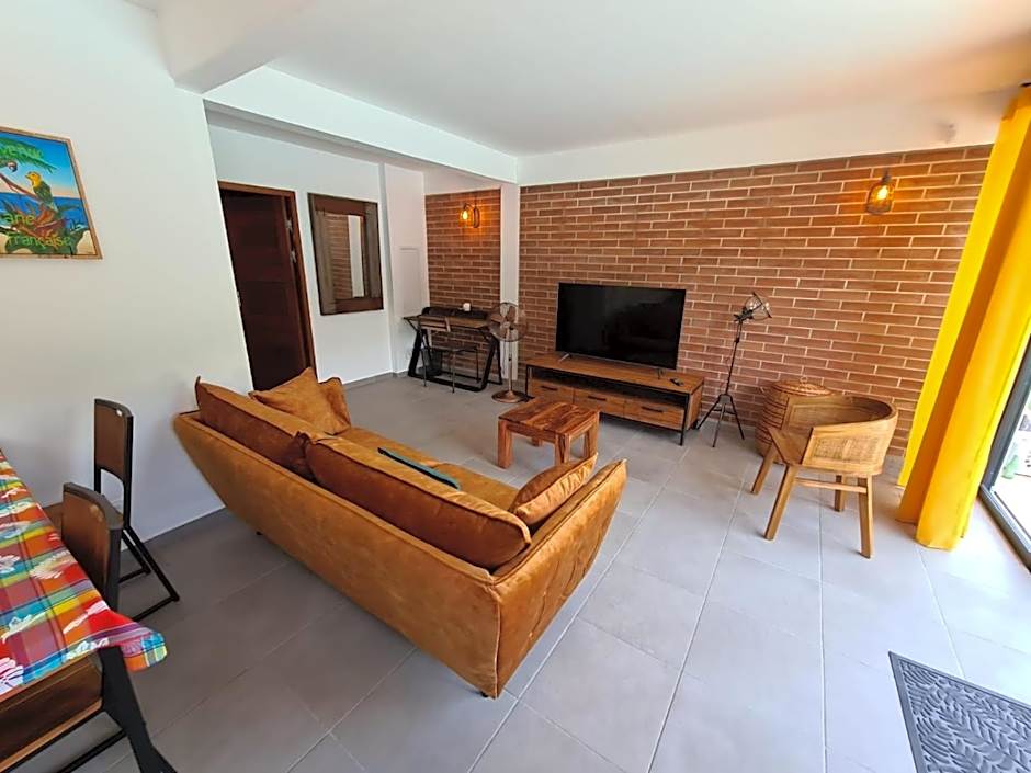 Shikoa Sobole - Le Morpho et l'Ara