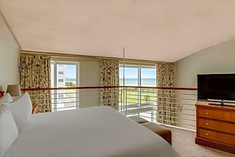 Loft Room with Partial Sea View