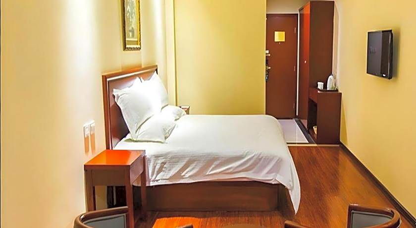 GreenTree Inn Xuzhou High Speed Railway Zhangqian Square Business Hotel
