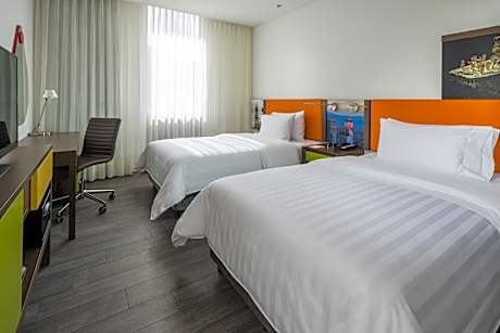 2 Semi-Doubles W/Fridgertor Nonsmoking