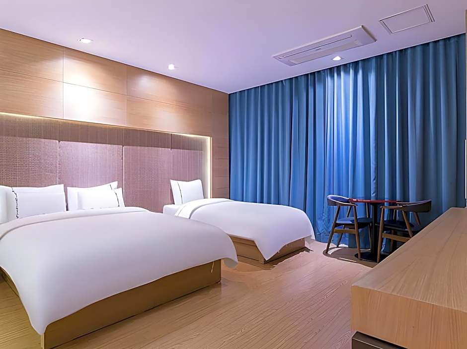 Business Design Hotel Luv
