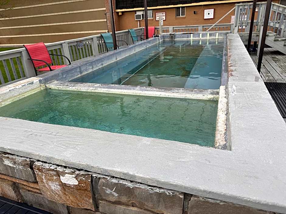Hot Springs Hotel & Spa