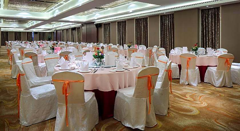 Pullman Anshan Time Square Hotel