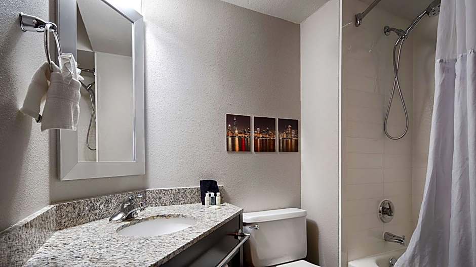 Best Western O'Hare North/Elk Grove Hotel – Elk Grove Village, IL