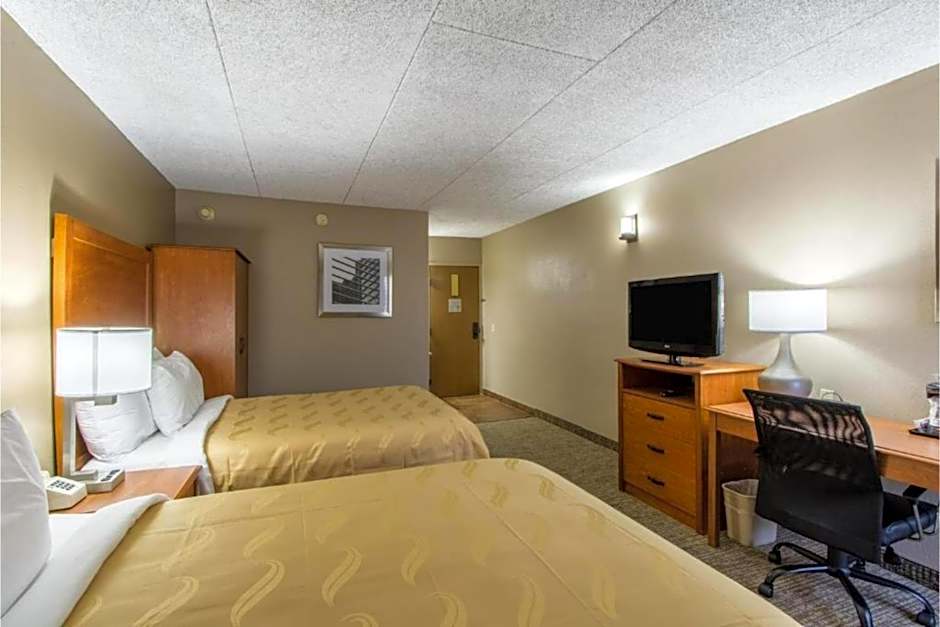OYO Greenridge Hotel