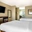 Clarion Pointe