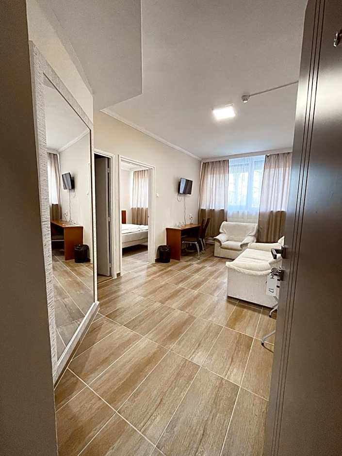 Öreg-tó Hotel és Rendezvénytér