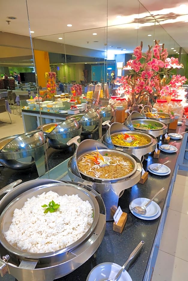 HOM Semarang Simpang Lima By Horison