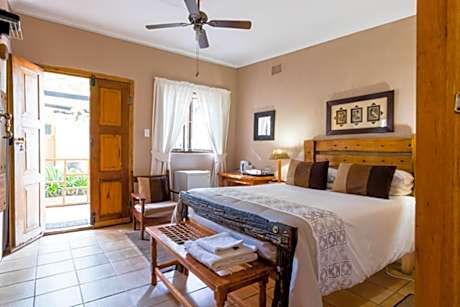 Deluxe Double Room with Shower