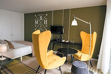 Family Suite (2 Adults + 2 Child up to 12 years)