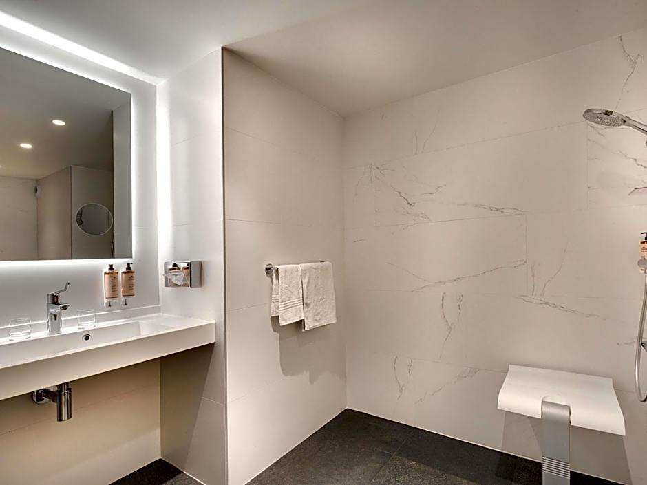 Mercure Montpellier Antigone Hotel
