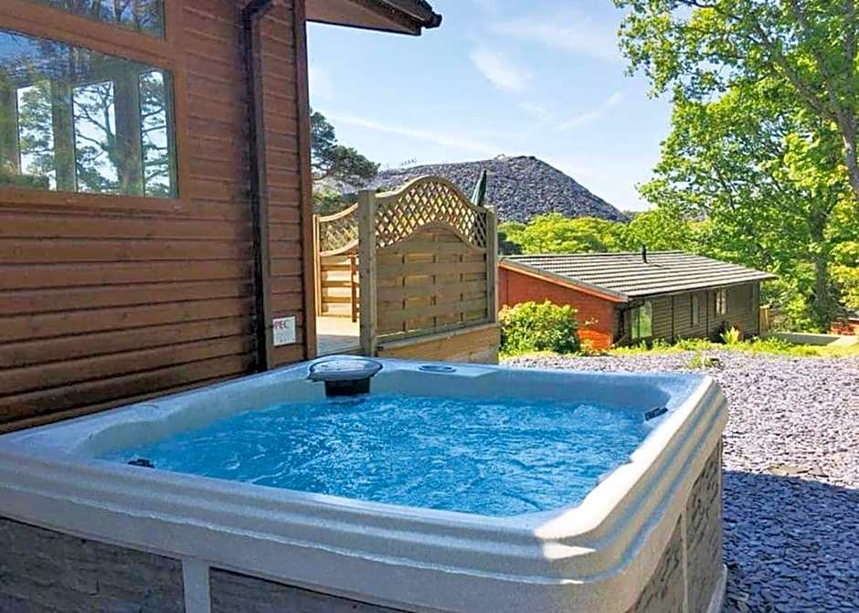 Ogwen Bank Caravan And Lodge Park