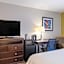 Holiday Inn Express Hotel & Suites Chicago-Libertyville By IHG
