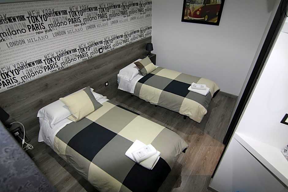 Hostal MH Fuencarral