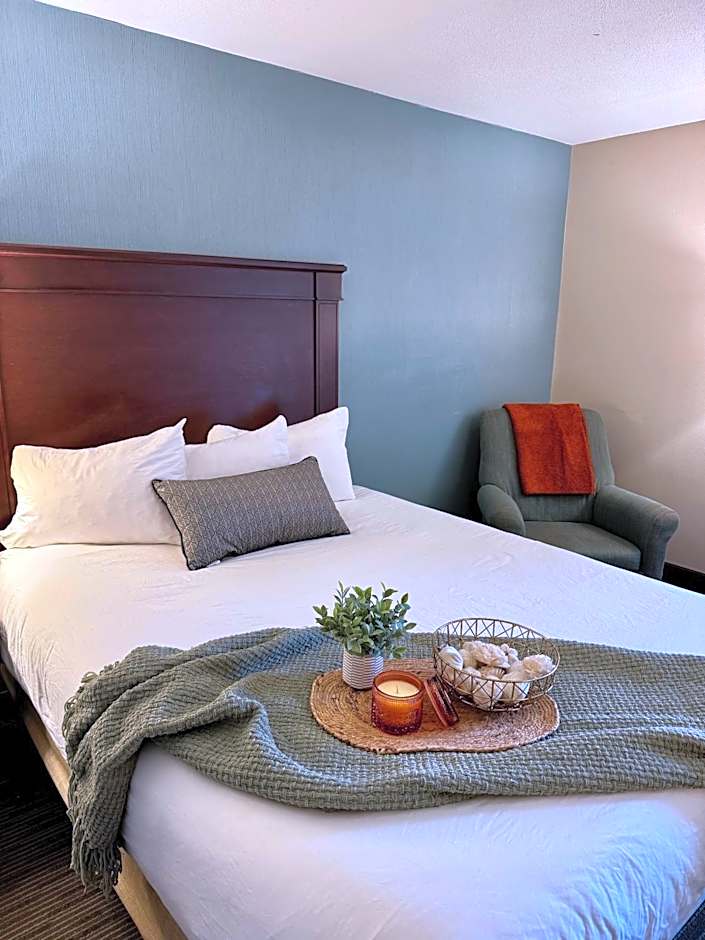 Troy Inn and Suites By IHG