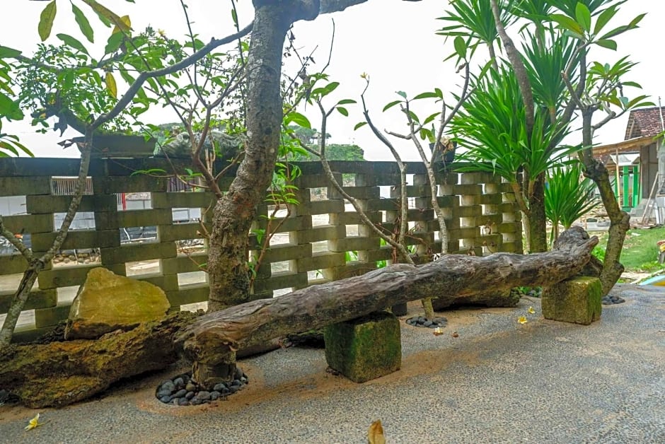 Hotel Kampoeng Drini RedPartner