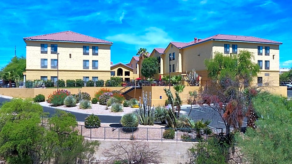Hampton Inn & Suites Tucson Mall